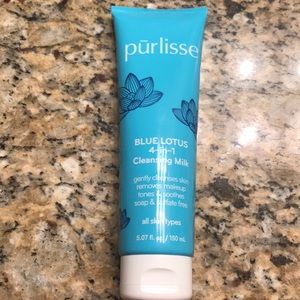 Purlisse Blue lotus 4 in 1 cleansing milk 💙